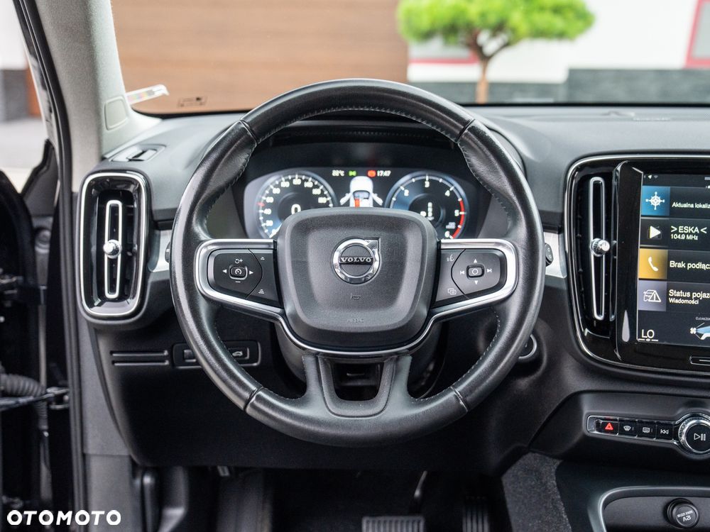 Volvo XC 40 D3 Momentum Pro - 31