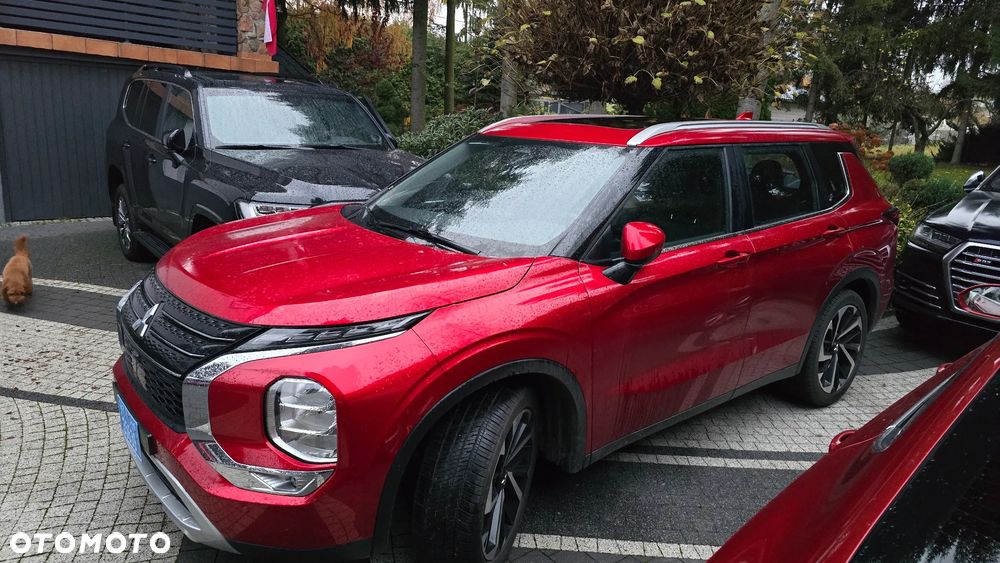 Mitsubishi Outlander - 3