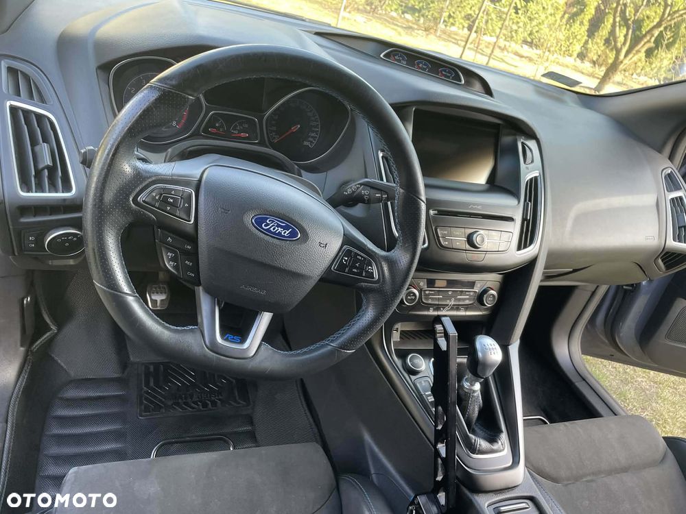 Ford Focus - 15