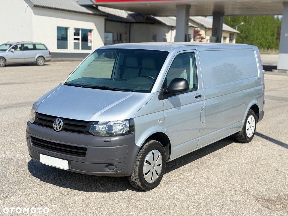 Volkswagen Transporter - 1