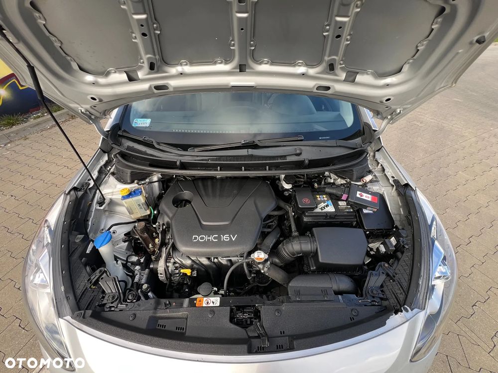 Hyundai i30 1.6 Comfort - 13