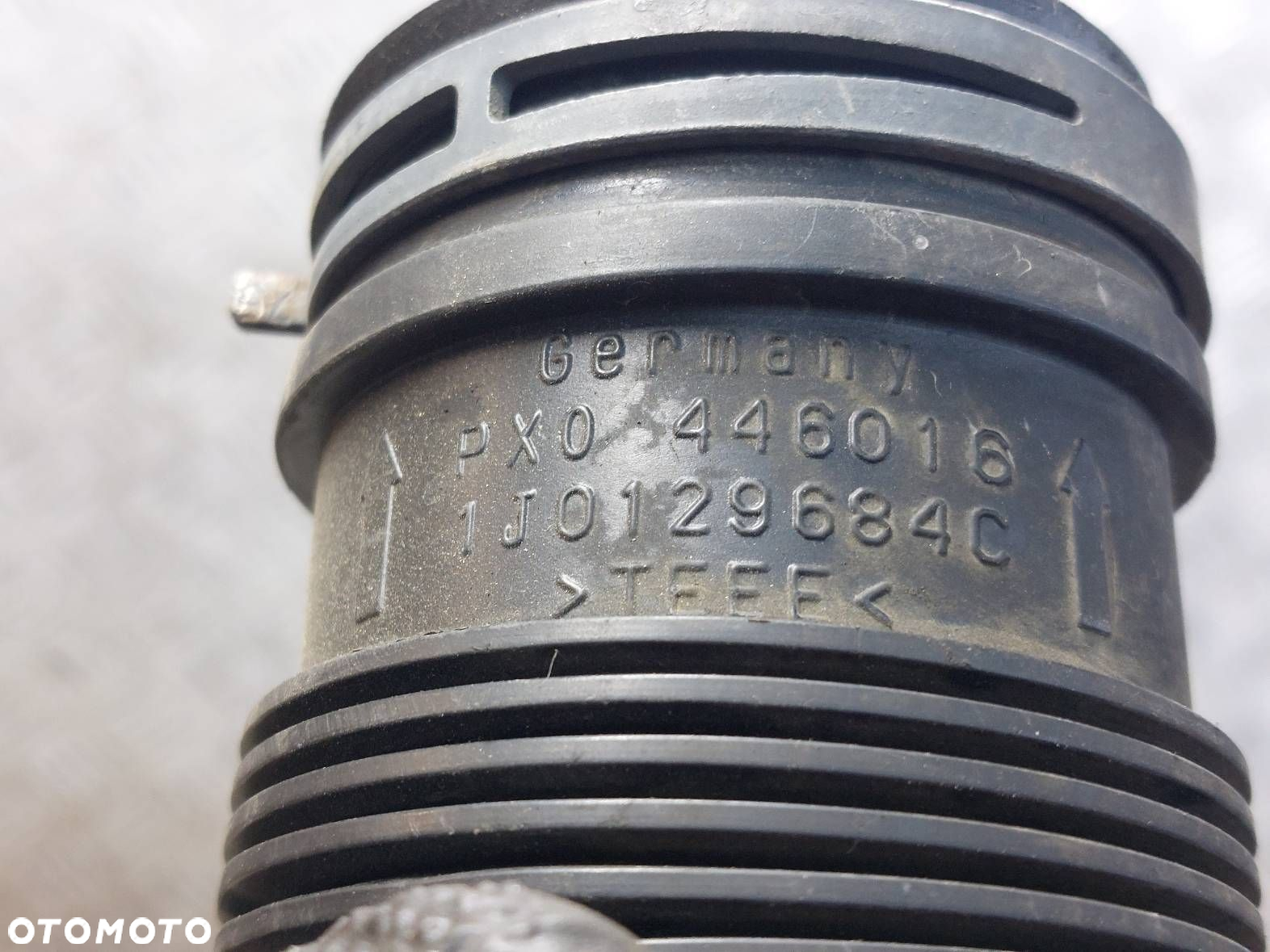 OBUDOWA FILTRA PRZEPŁYWOMIERZ RURA DOLOT POWIETRZA OCTAVIA I 1.9 TDI - 6