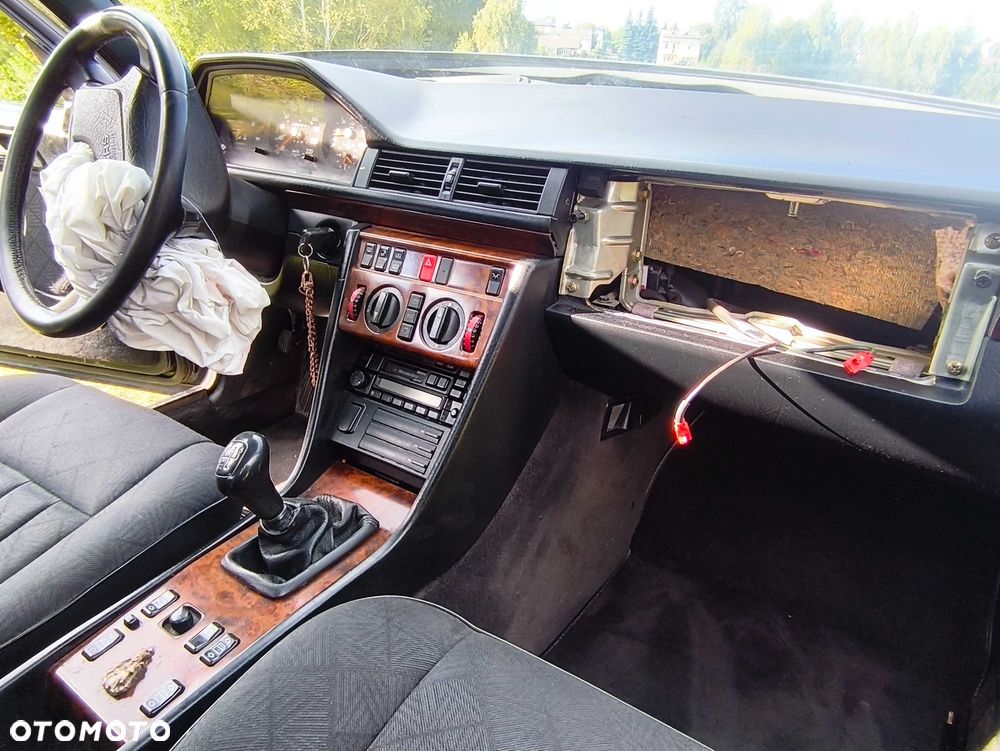 Mercedes-Benz W124 (1984-1993) - 6