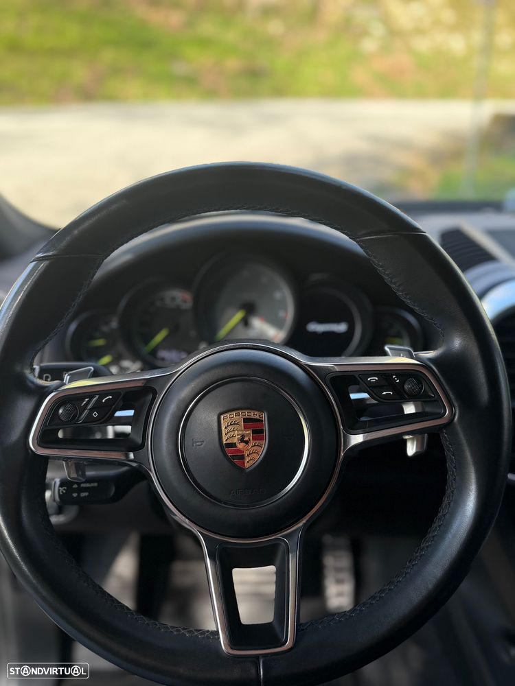 Porsche Cayenne - 13