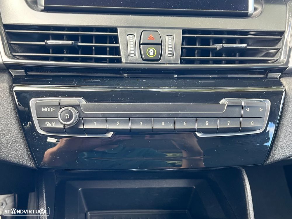 BMW 216 Active Tourer d - 28
