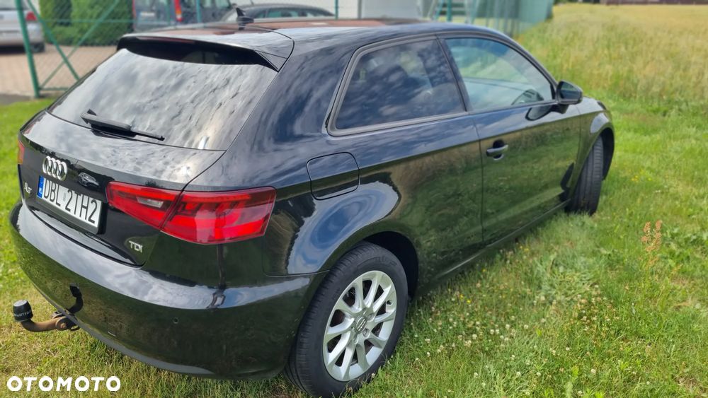 Audi A3 3-drzwiowe 1.6 TDI Attraction - 5