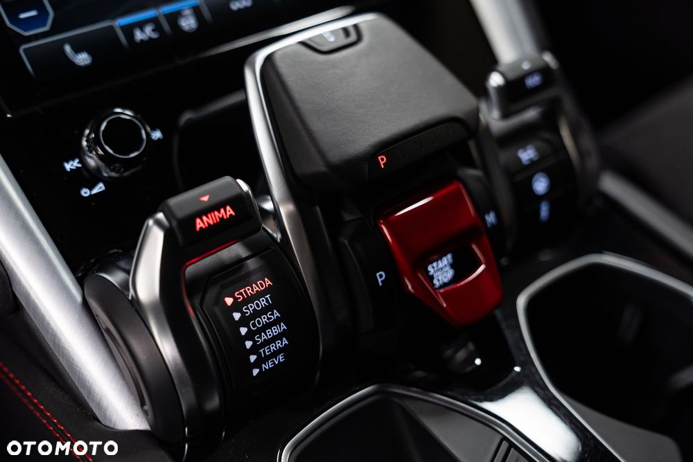 Lamborghini Urus Standard - 33