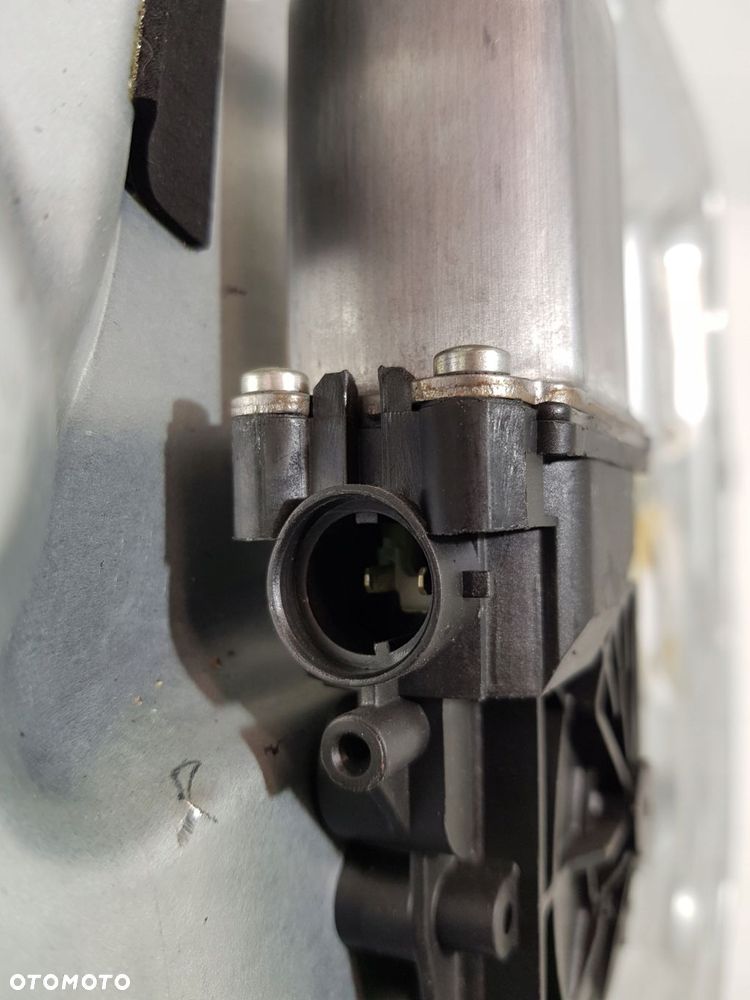 mechanizm szyby prawy przód nissan qashqai j10 +2 eur 09r - 7