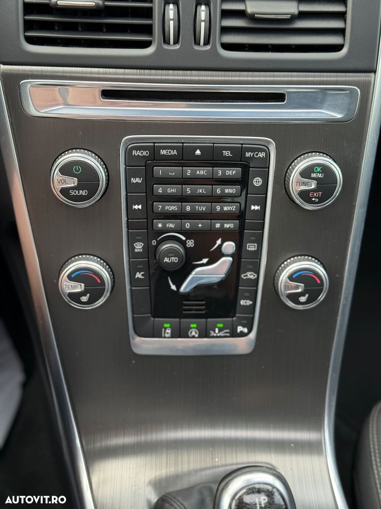 Volvo XC 60 D4 Geartronic Kinetic - 23