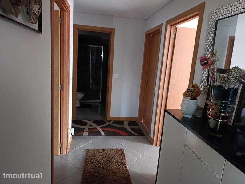 Casa térrea com boas áreas - Grande imagem: 3/7