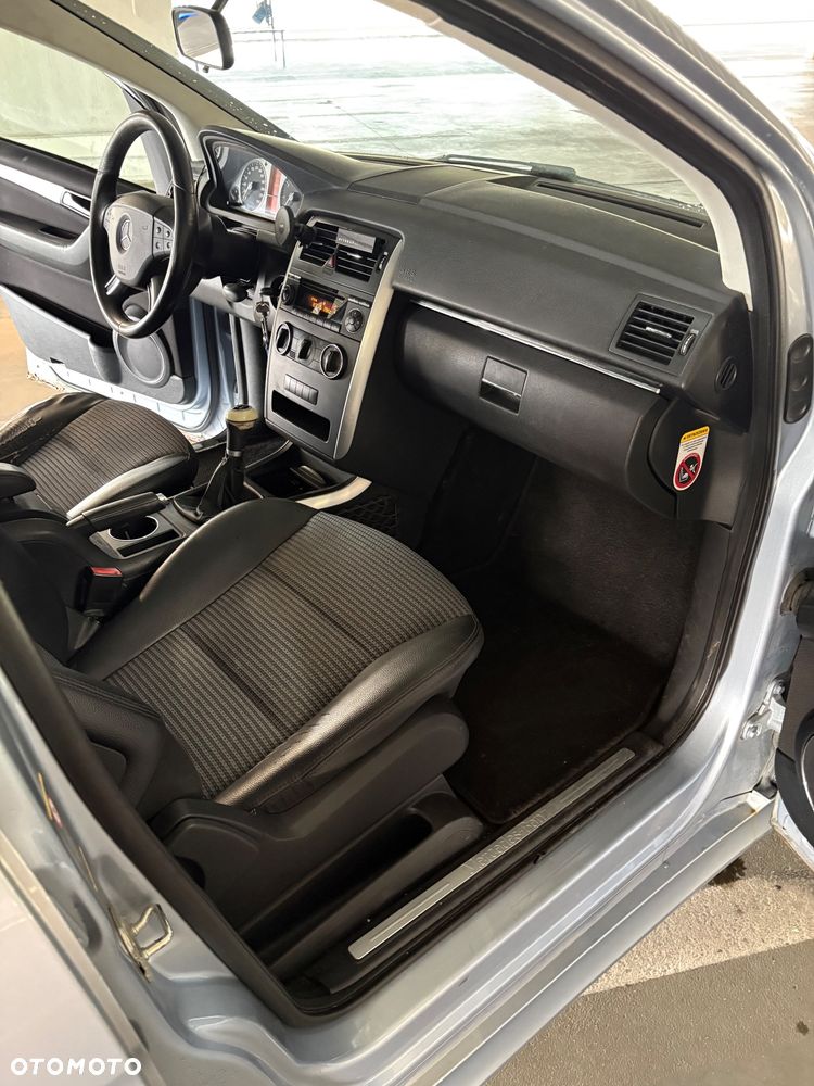 Mercedes-Benz Klasa B 170 - 13