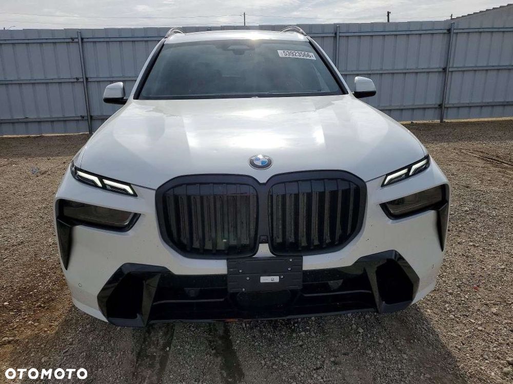 BMW X7 - 6
