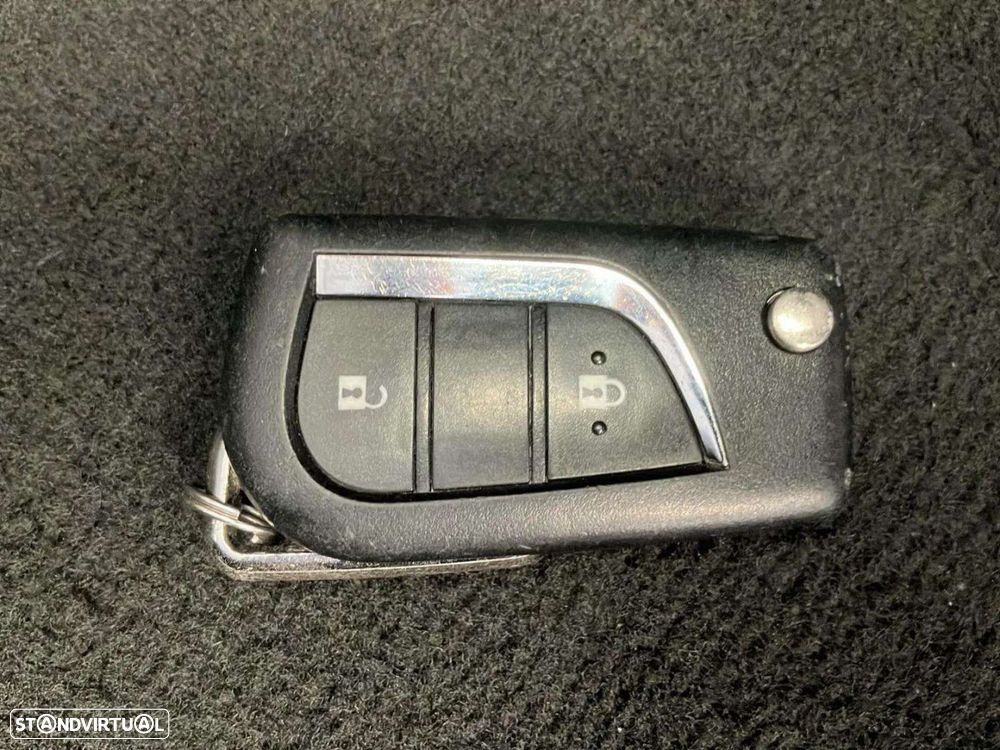 Toyota Yaris 1.5 HDF Comfort Plus - 18