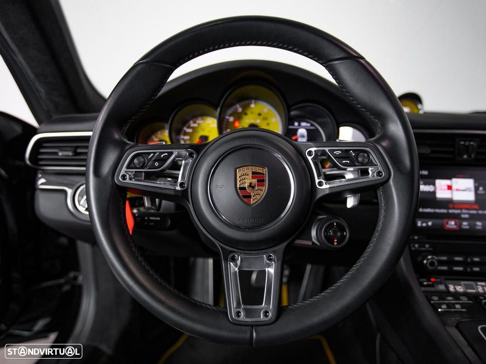 Porsche 911 (991) Turbo S PDK - 9