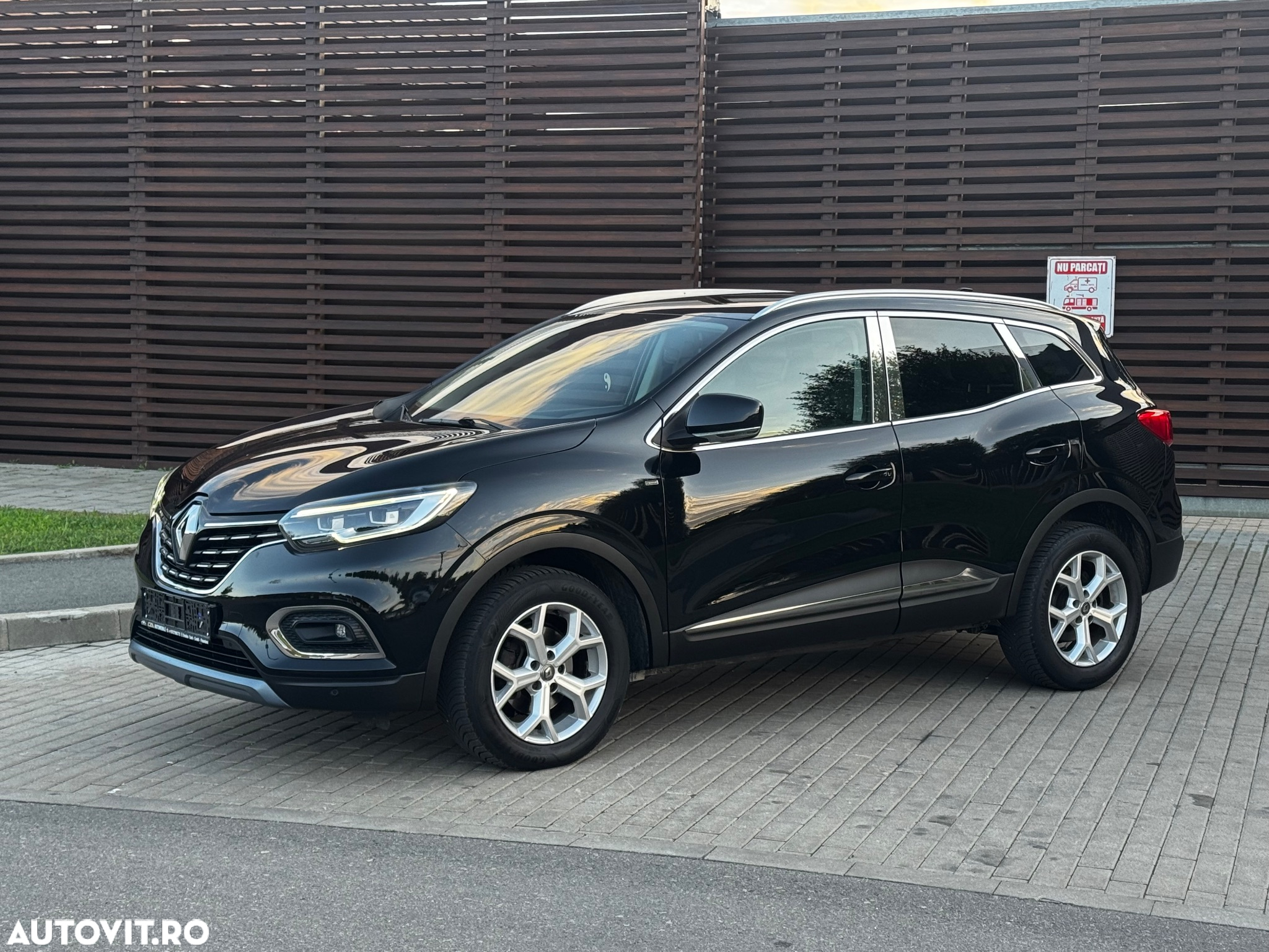 Renault Kadjar TCe 160 GPF BOSE EDITION - 5