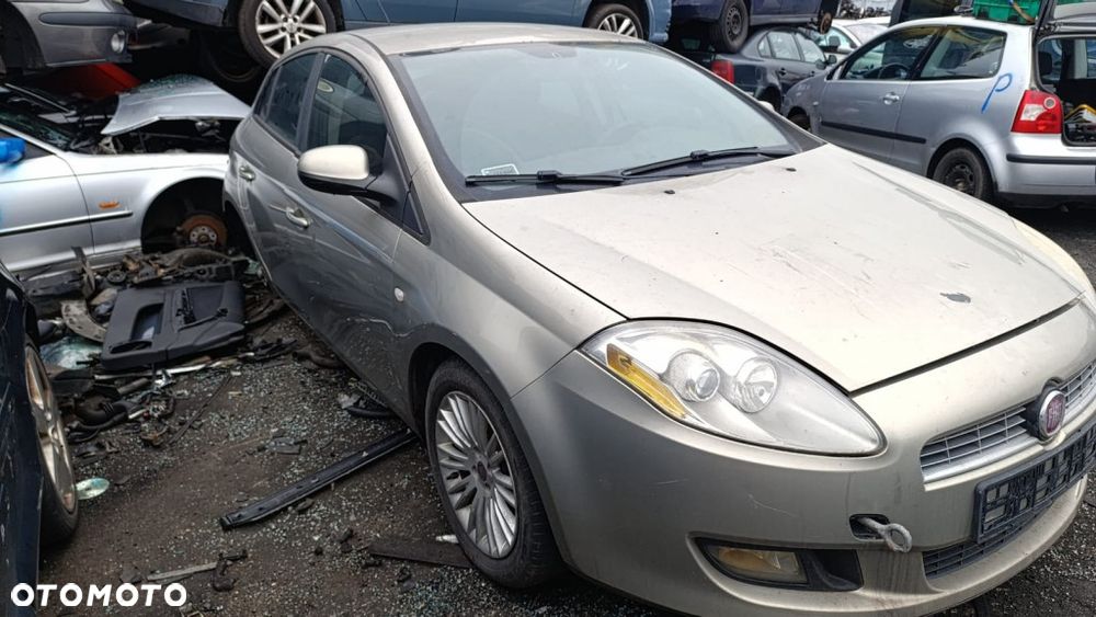 36278 Fiat Bravo 2 model od 07-10 silnik 1.9 JTD 120 km 192A8000 lakier 272 - 5