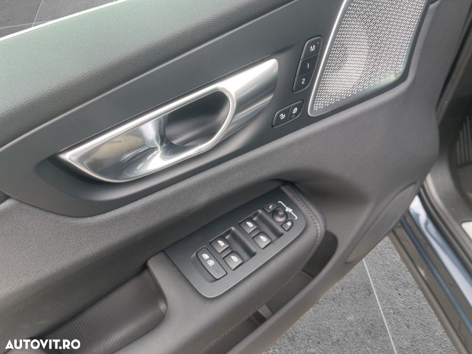 Volvo XC 60 - 13