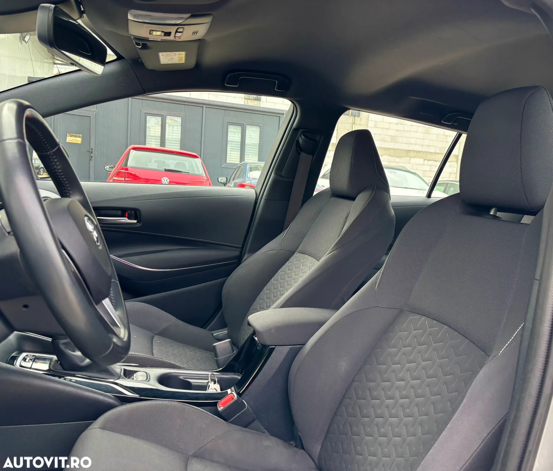 Toyota Corolla 1.8 HSD Dynamic - 19