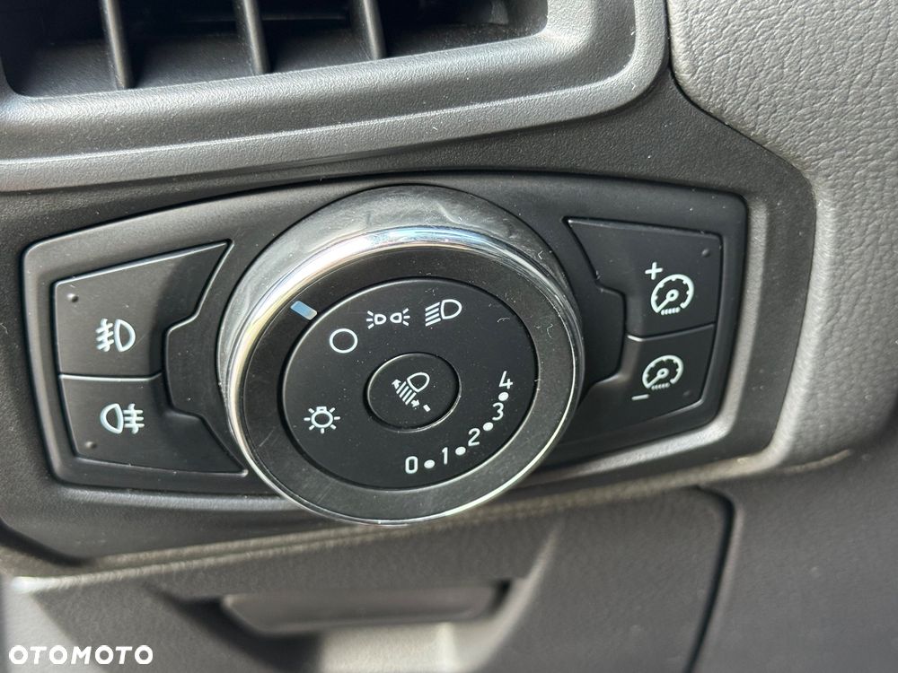 Ford Focus - 11