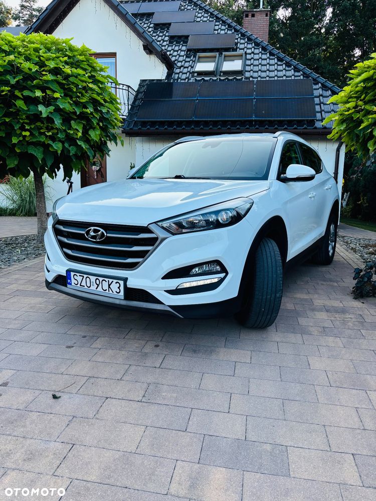 Hyundai Tucson 2.0 CRDi 4WD Automatik Style - 7