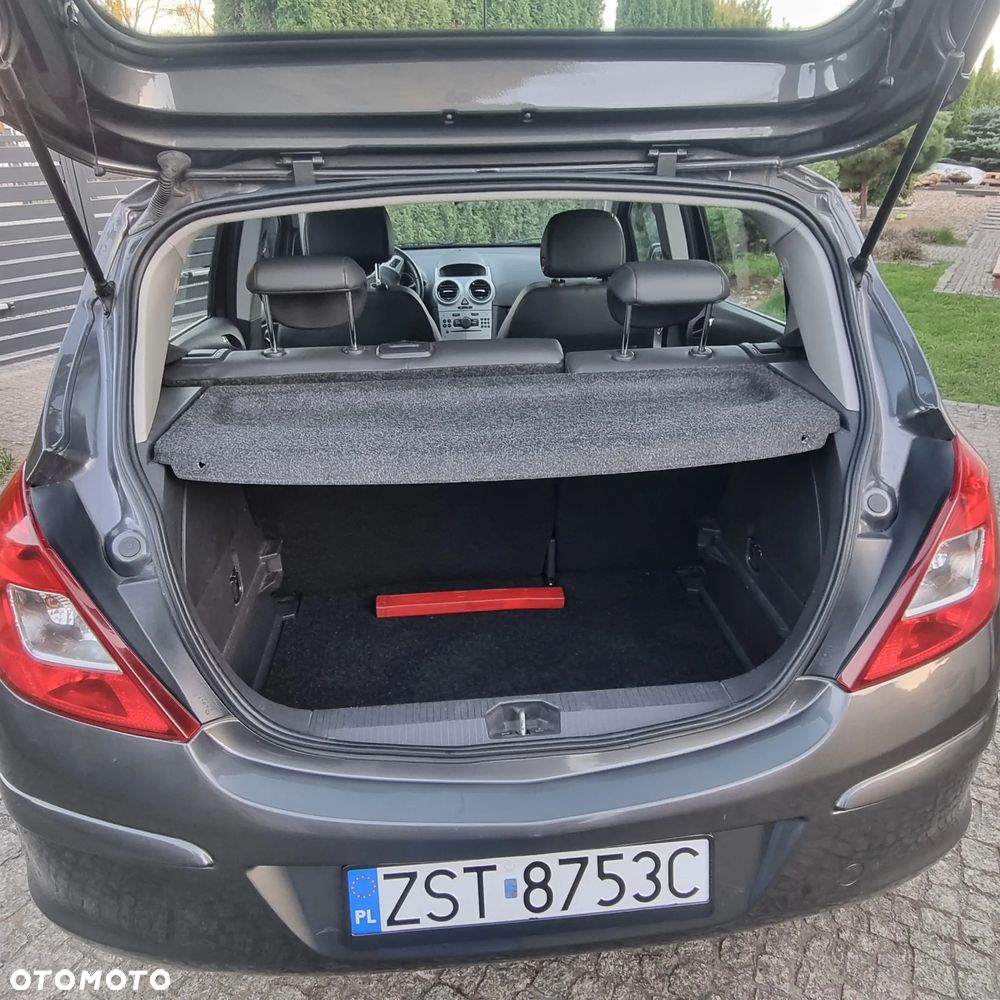 Opel Corsa 1.2 16V Cosmo - 13