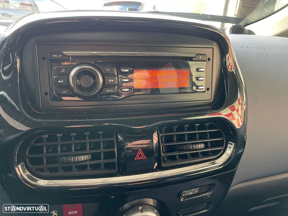 Peugeot iOn Active - 18