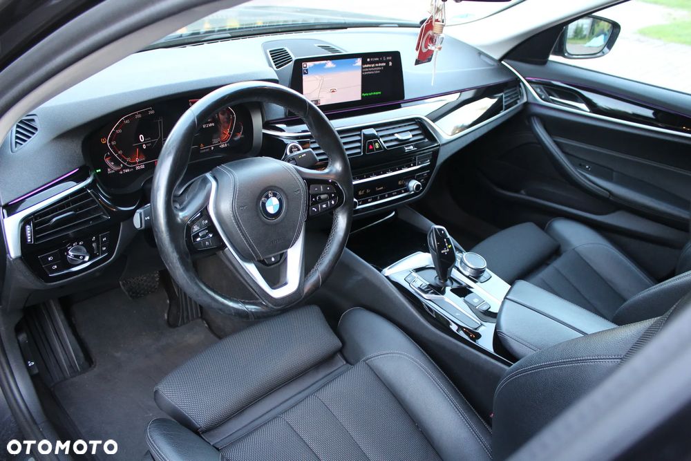 BMW Seria 5 520d Efficient Dynamics Edition Sport Line - 10