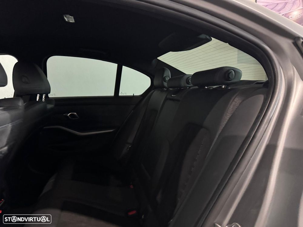 BMW 330 e Pack M Auto - 19