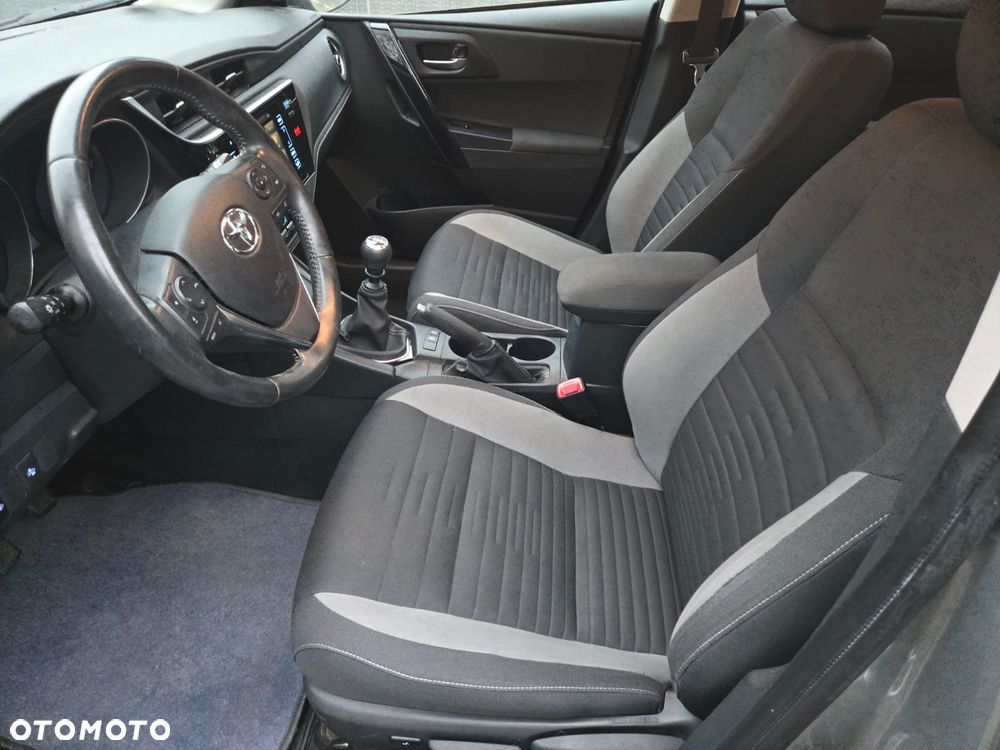 Toyota Auris 1.2 T Premium - 6