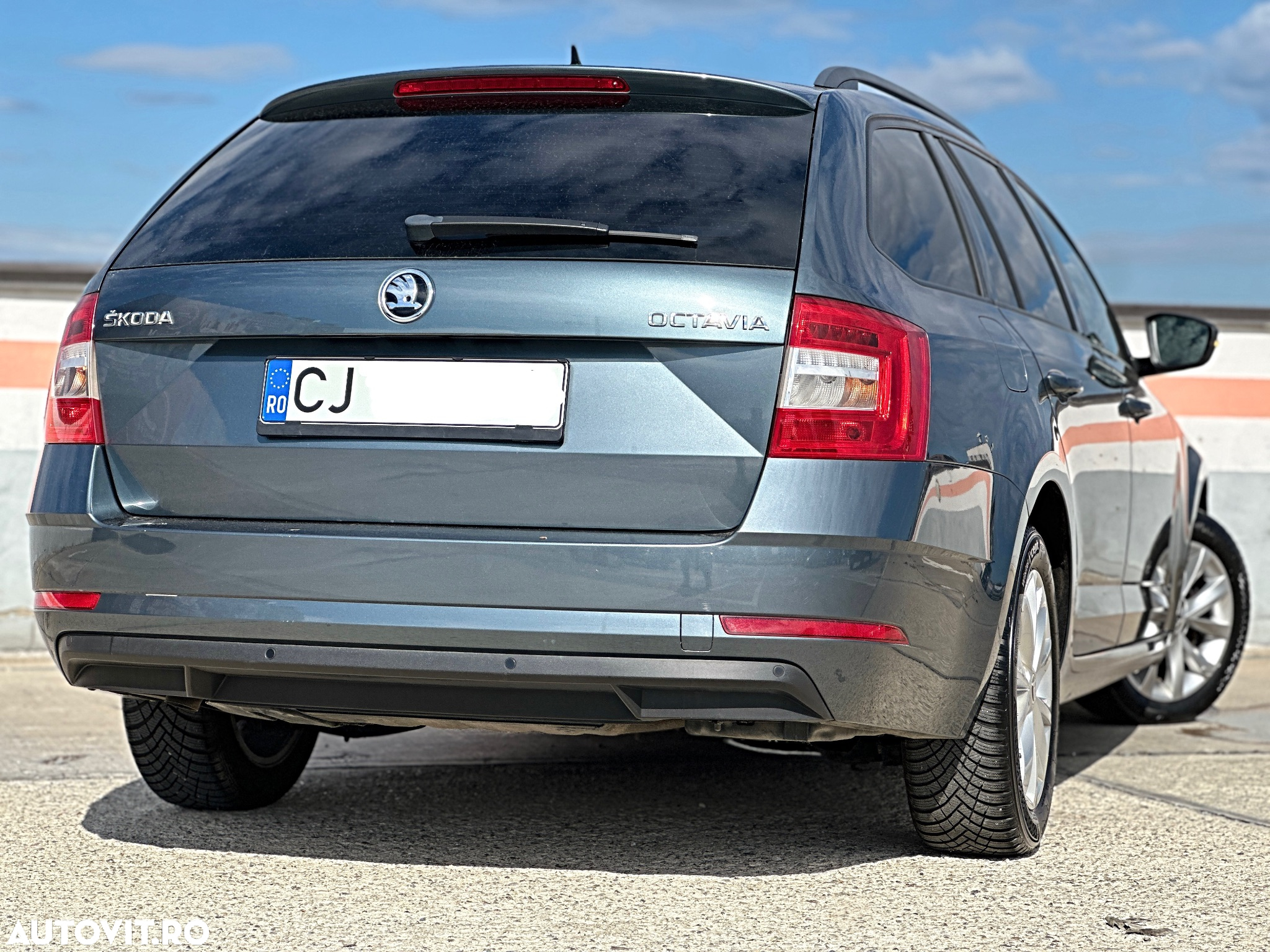 Skoda Octavia Combi Diesel 1.6 TDI DSG Style - 5