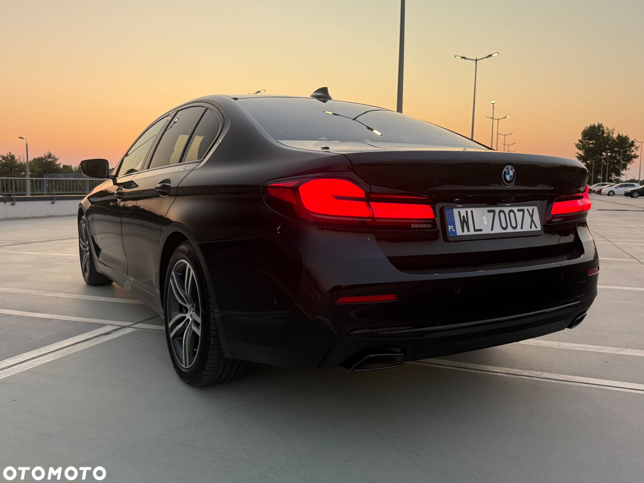 BMW Seria 5 530e xDrive - 14