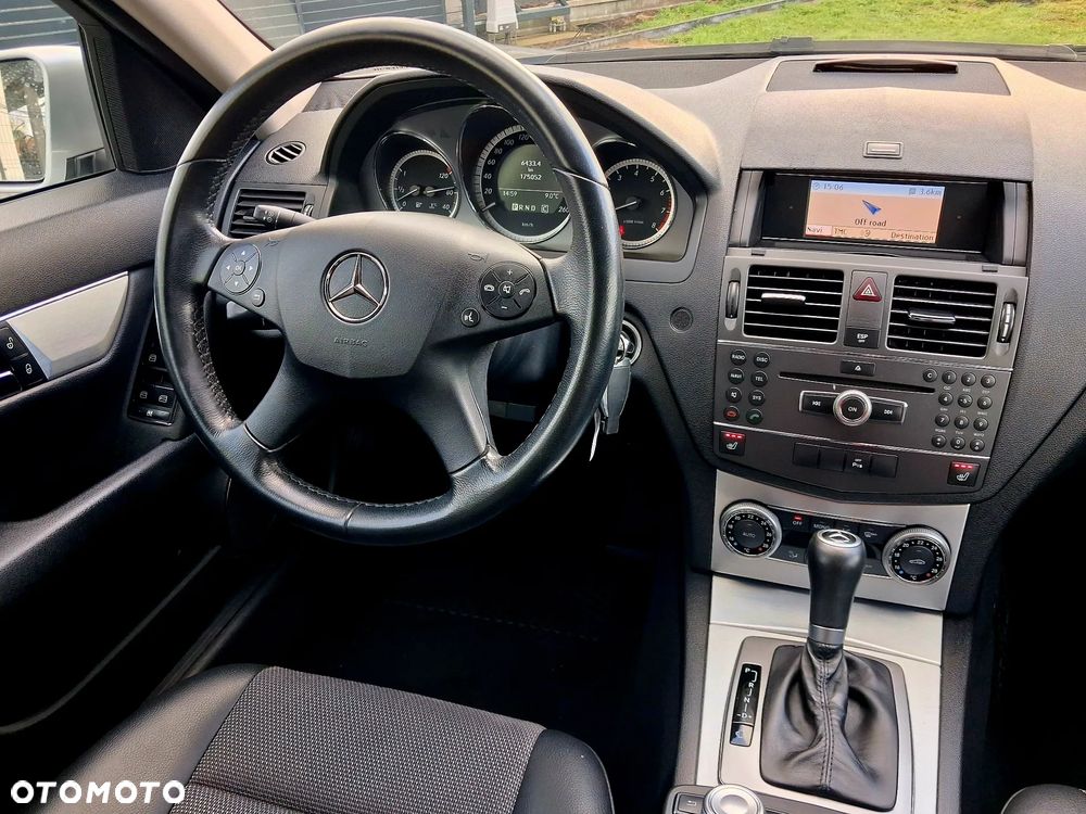 Mercedes-Benz Klasa C 180 CGI Automatik BlueEFFICIENCY Elegance - 5