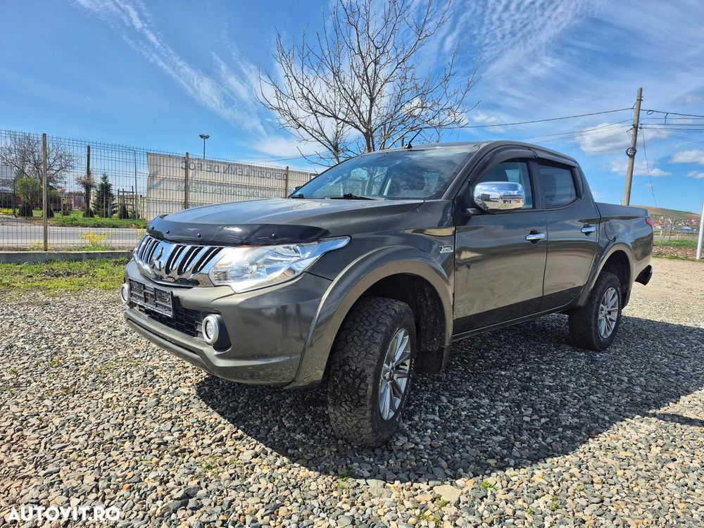 Mitsubishi L 200 - 11