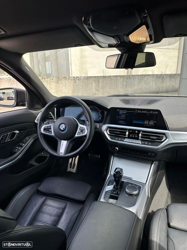 BMW 330 e Pack Desportivo M Pro Auto - 18