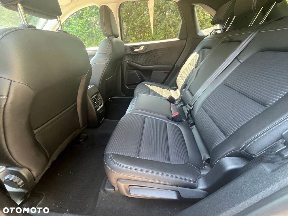 Ford Kuga 2.0 EcoBlue AWD Titanium X - 4