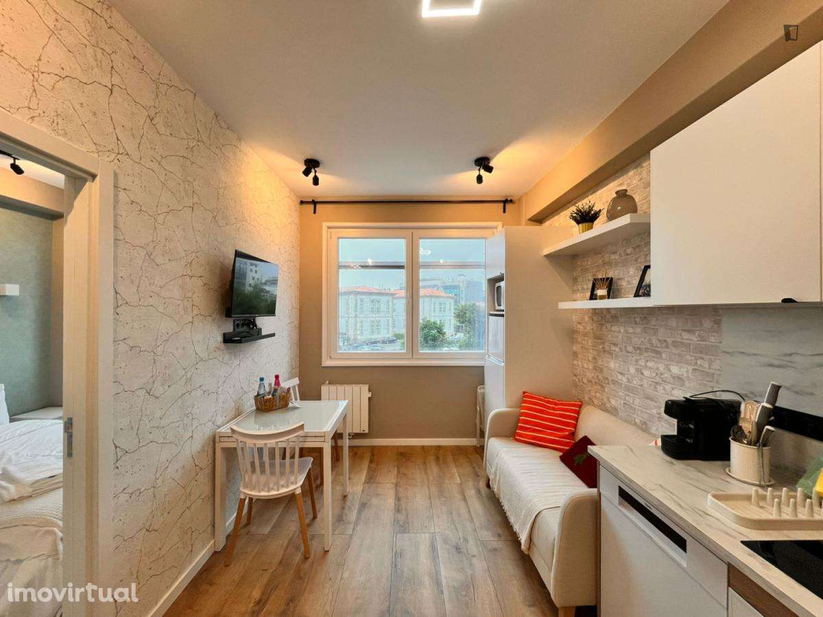 Apartamento com 1 quartos - localizado em Cedofeita Porto - Grande imagem: 4/16