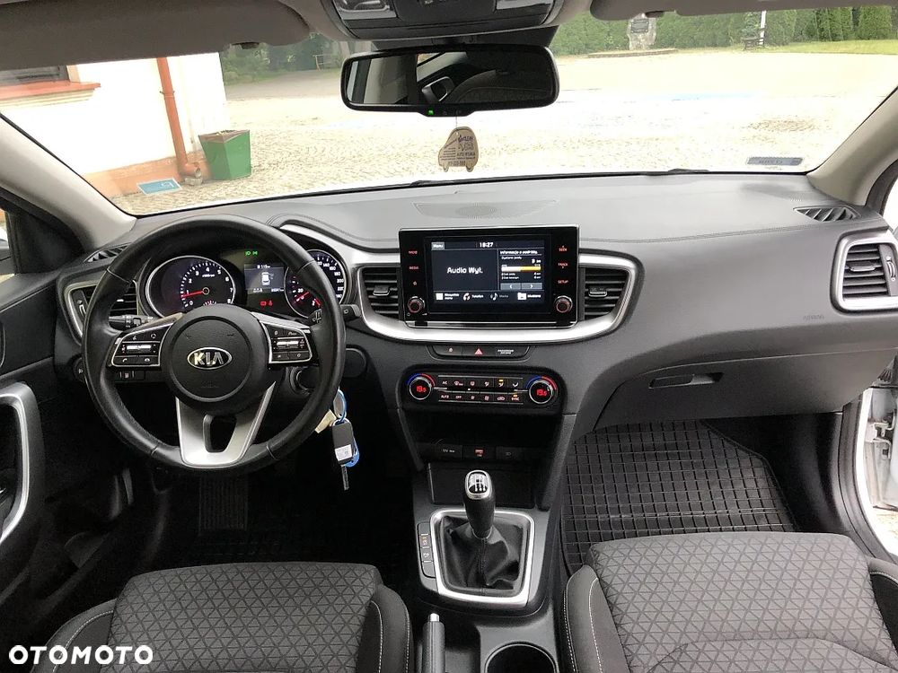 Kia Ceed 1.5 T-GDI L - 12