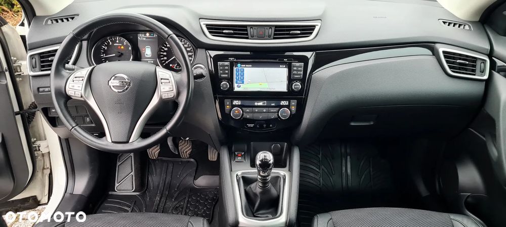 Nissan Qashqai 1.6 DIG-T TEKNA+ - 17