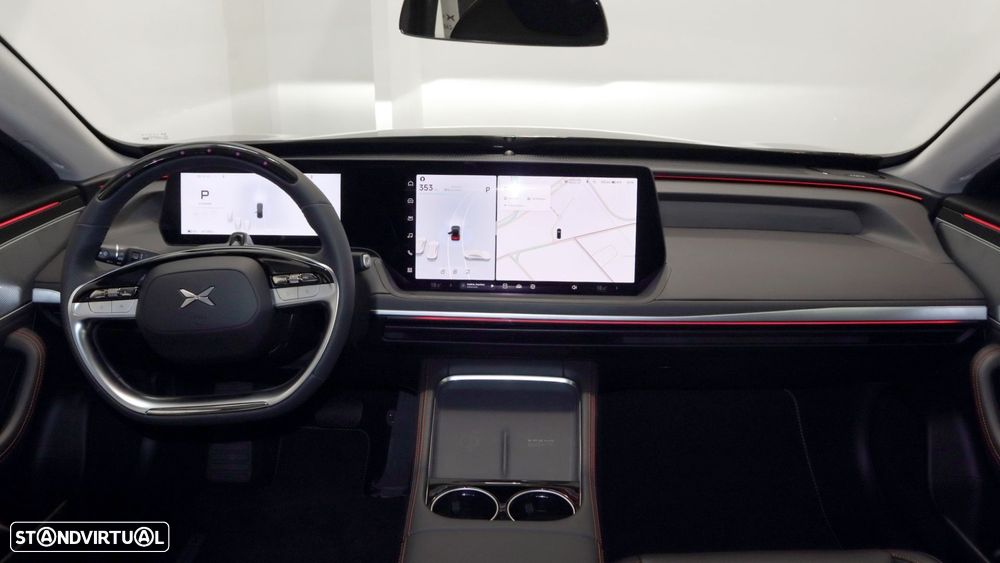 Xpeng P7i 86.2 kWh Long Range - 12