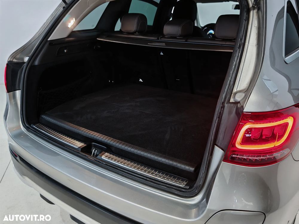 Mercedes-Benz GLC 300 de 4Matic 9G-TRONIC - 25