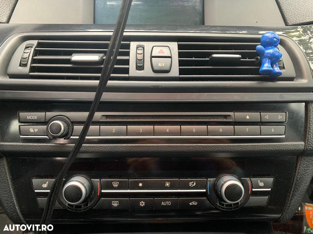 BMW Seria 5 520d Aut. - 10