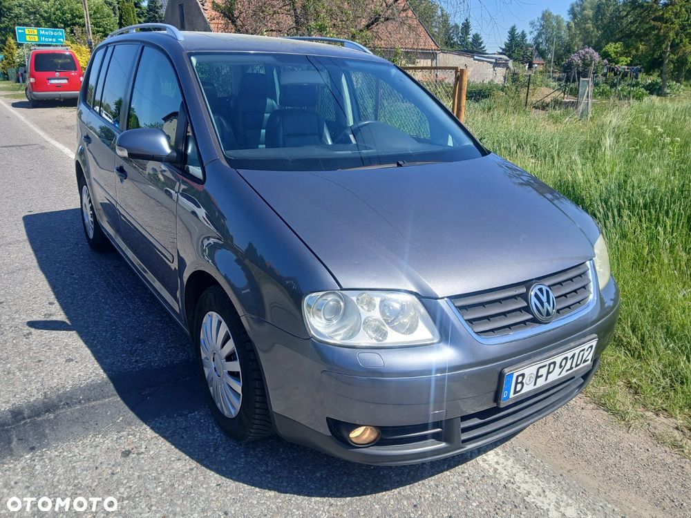 Volkswagen Touran 2.0 TDI DPF DSG Highline - 6