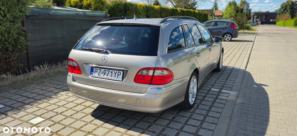 Mercedes-Benz Klasa E - 23