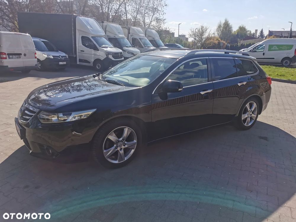 Honda Accord 2.0 Executive - 29
