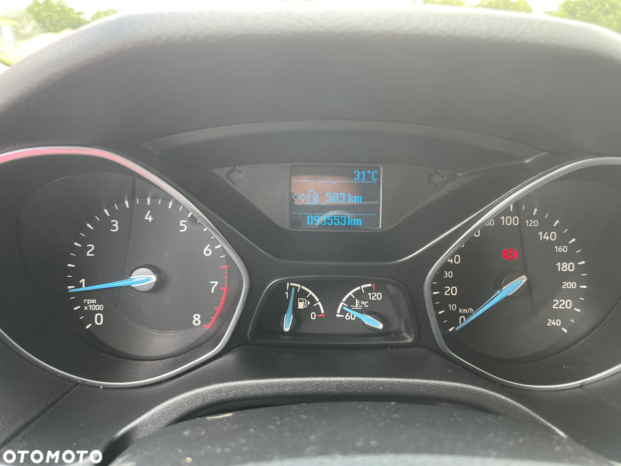 Ford Focus - 24