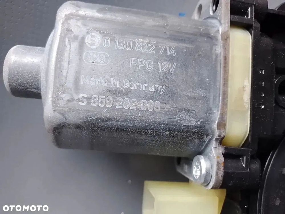 Vw Touran III 5TA 15- Silniczek Podnośnik Szyby Tylny Prawy Tył 5TA839462 - 5