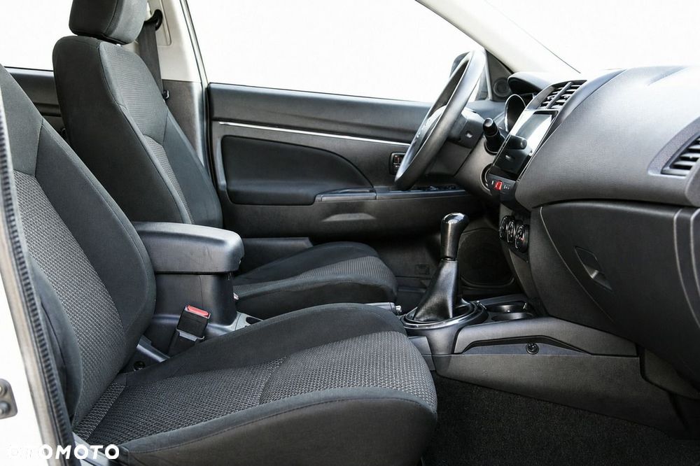 Mitsubishi ASX - 13
