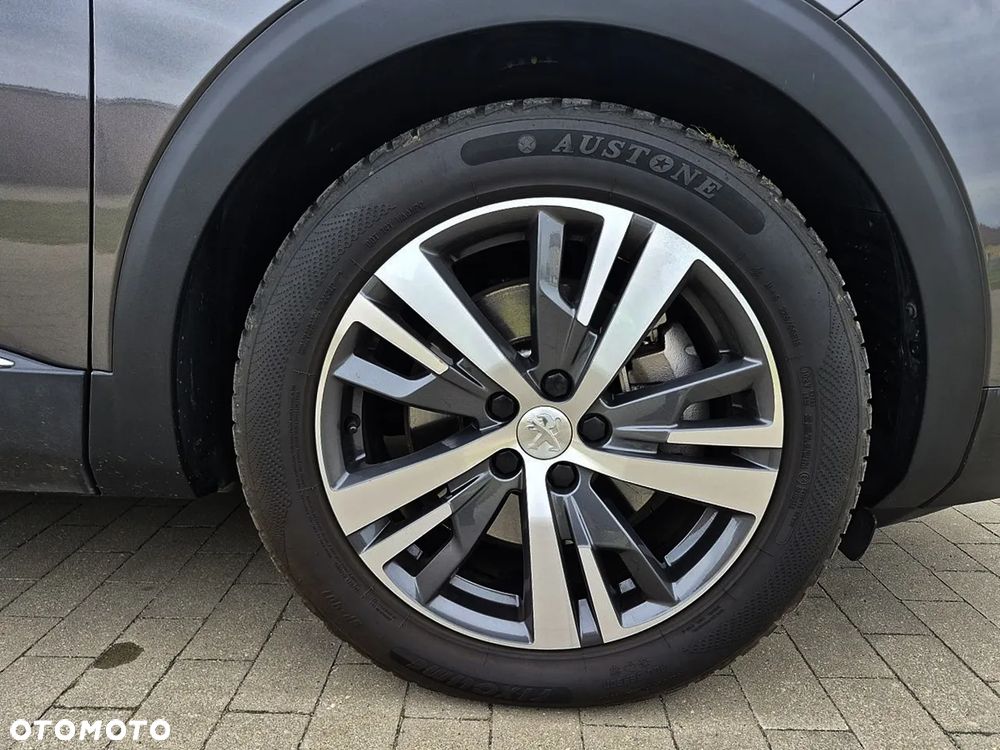 Peugeot 3008 1.6 PureTech Hybrid PHEV Allure Pack S&S EAT8 - 35