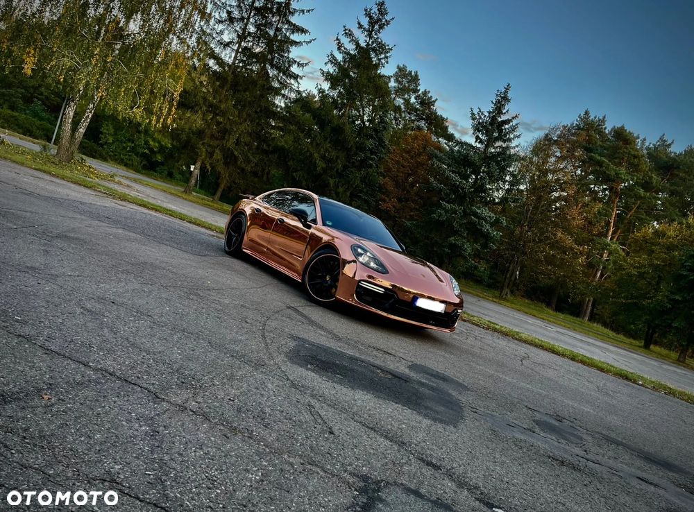 Porsche Panamera - 22
