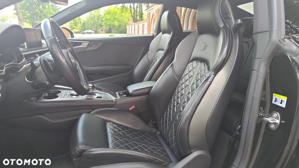 Audi S5 Coupé - 12